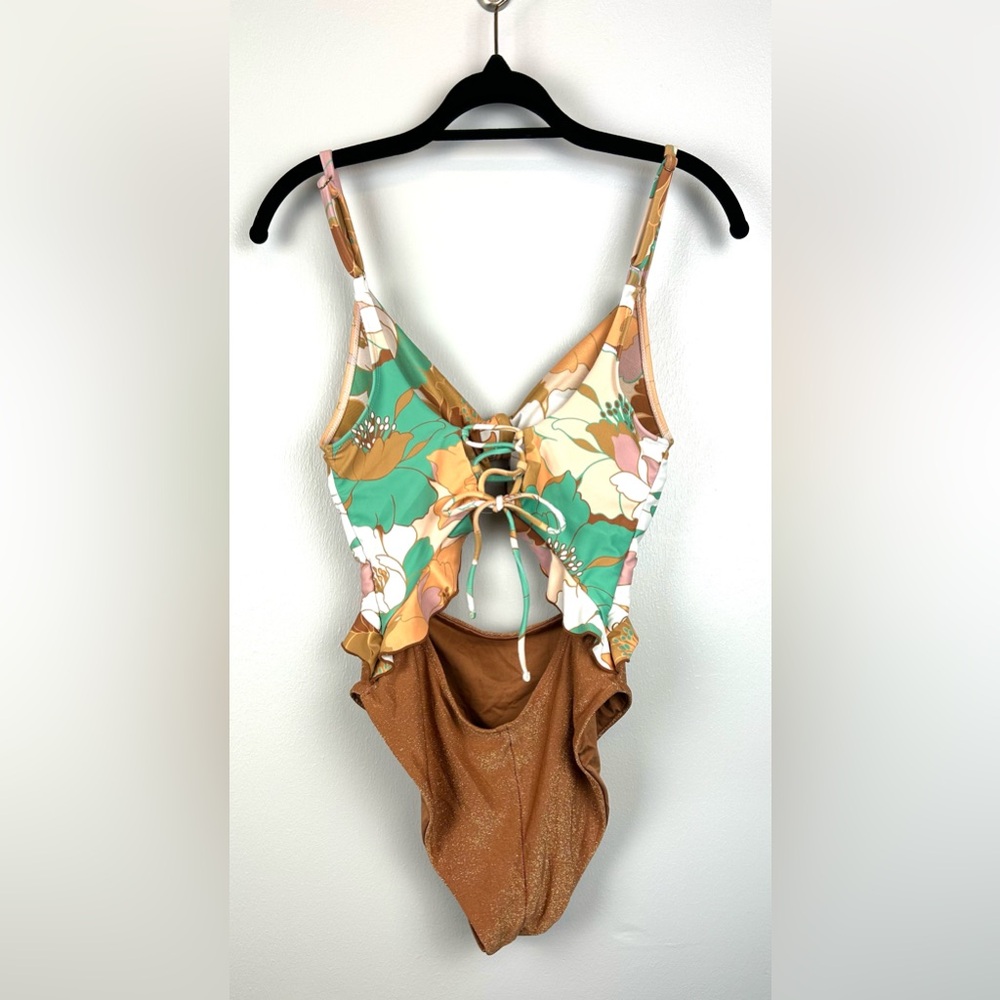 P2F Carly Swimsuit Size Medium One Piece Power 2 The Flower Paradise Poppies - Picture 7 of 11